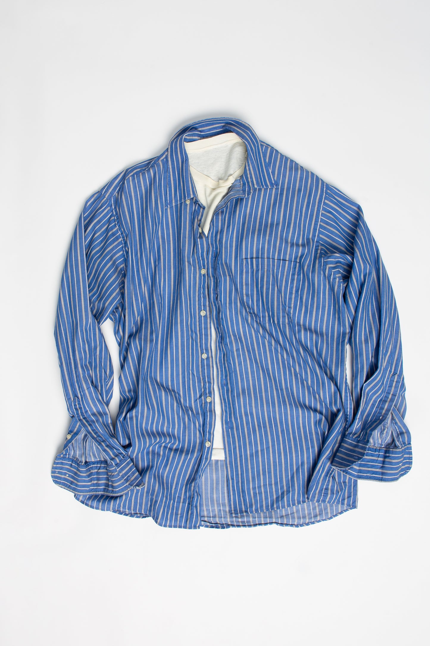 BLUE STRIPED BUTTON DOWN